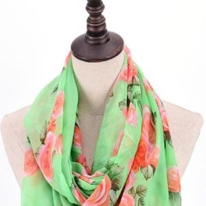 THELMA ROSE PATTERN INFINITY SCARF (MINT)